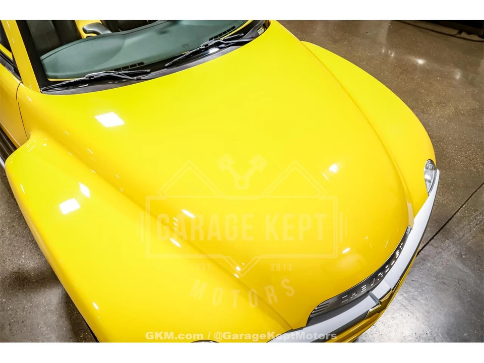 2004 Chevrolet SSR - Image 30 of 31