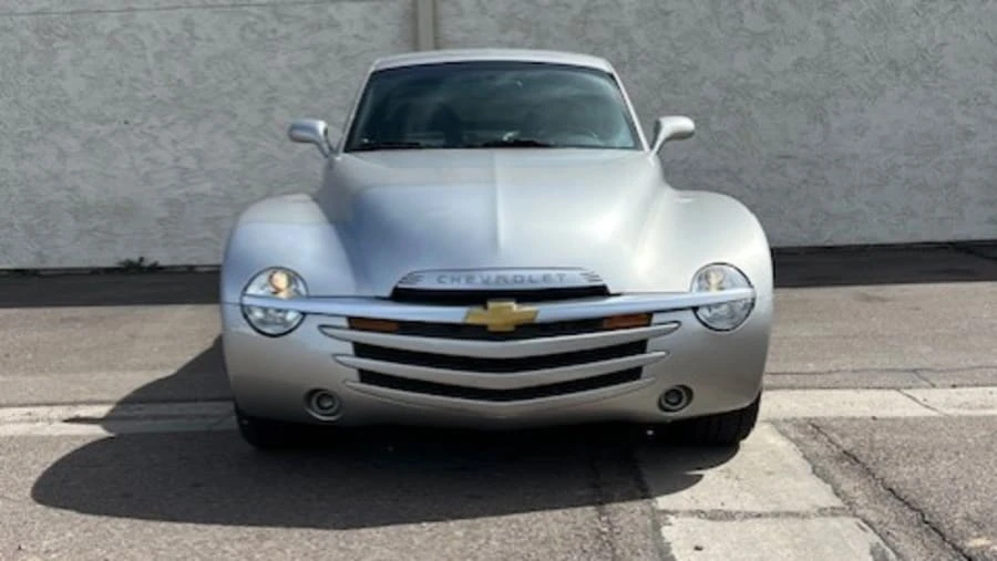 2004 Chevrolet SSR - Image 4 of 14