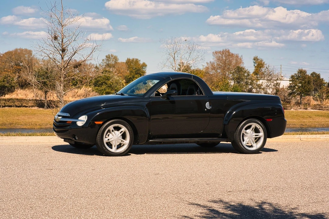 2004 Chevrolet SSR - Image 18 of 21