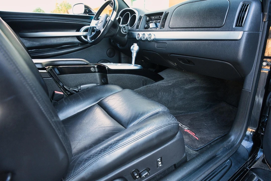 2004 Chevrolet SSR - Image 13 of 21