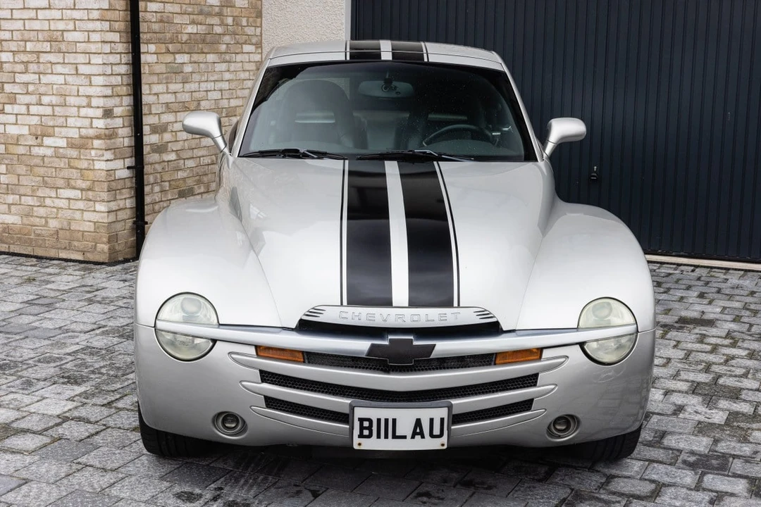 2004 Chevrolet SSR - Image 13 of 30