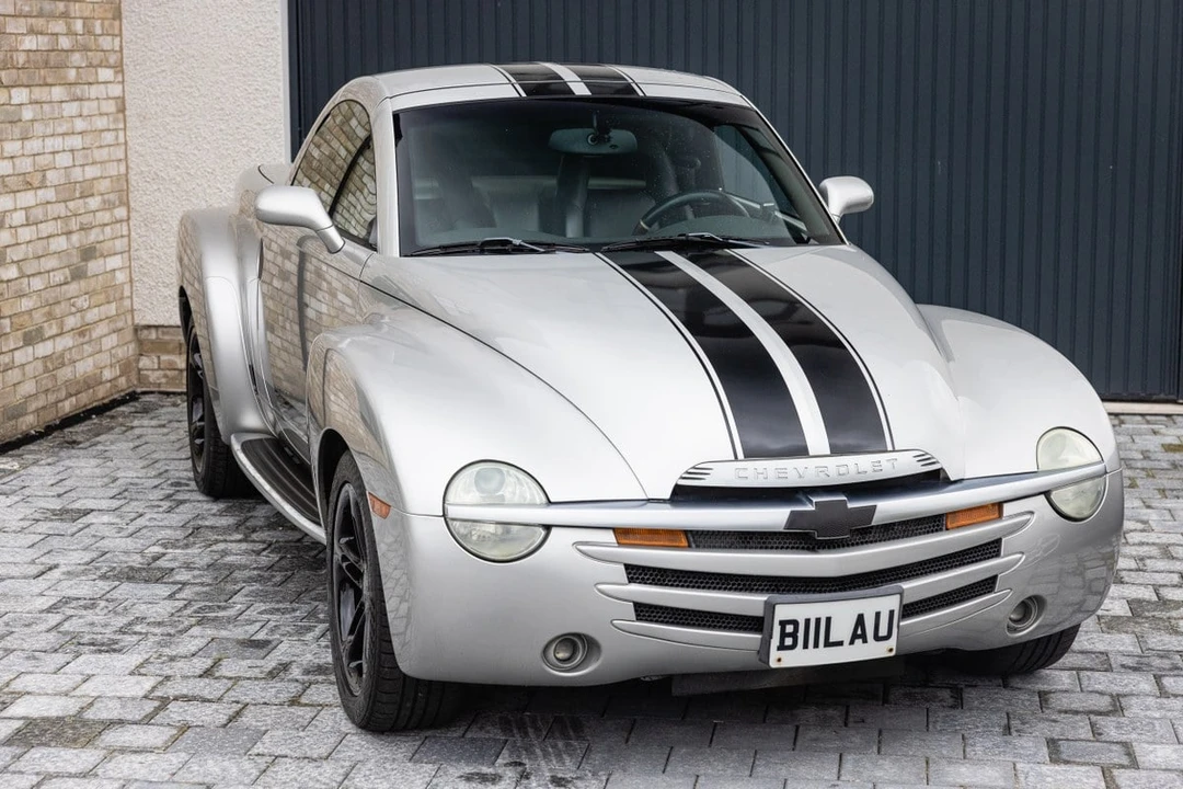 2004 Chevrolet SSR - Image 12 of 30