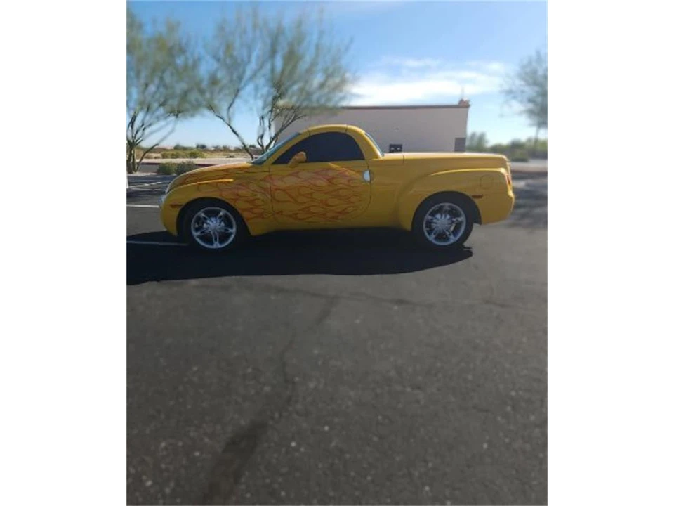 2004 Chevrolet SSR - Image 10 of 11