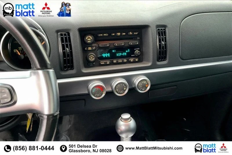 2004 Chevrolet SSR - Image 7 of 12