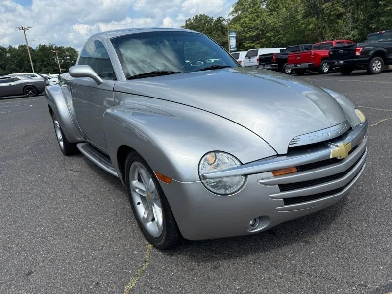 2004 Chevrolet SSR - Image 11 of 12