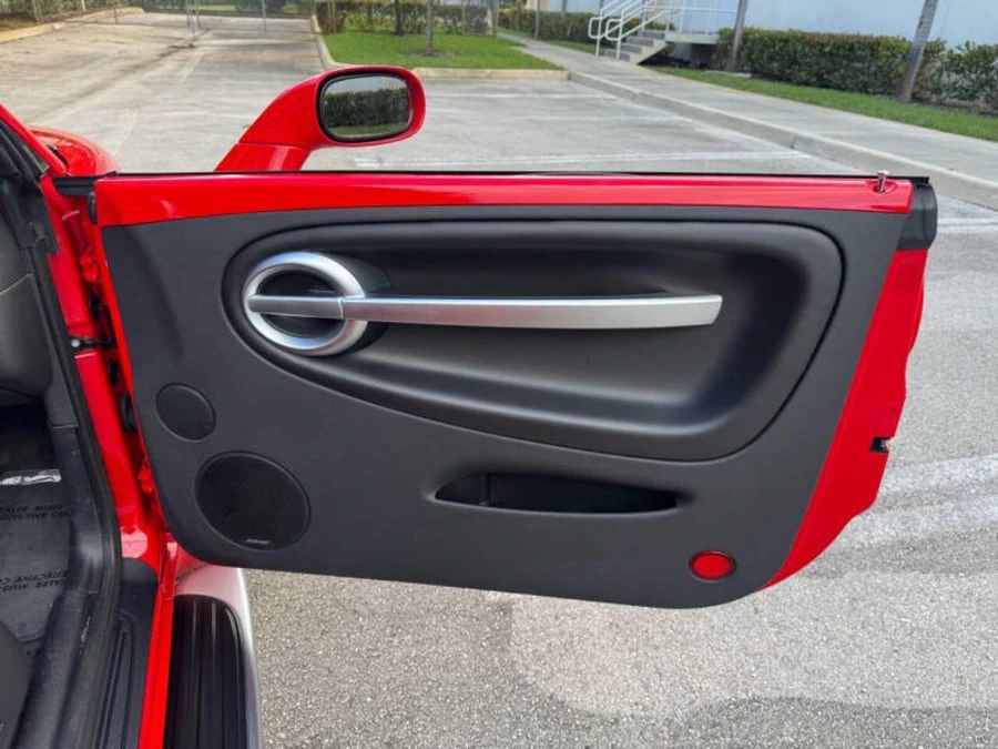 2004 Chevrolet SSR - Image 13 of 19
