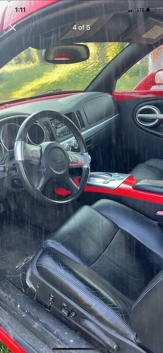 2004 Chevrolet SSR - Image 3 of 4