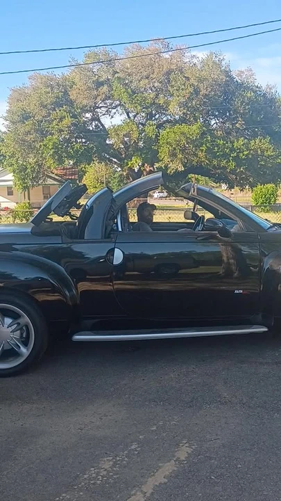 2004 Chevrolet SSR - Image 7 of 7