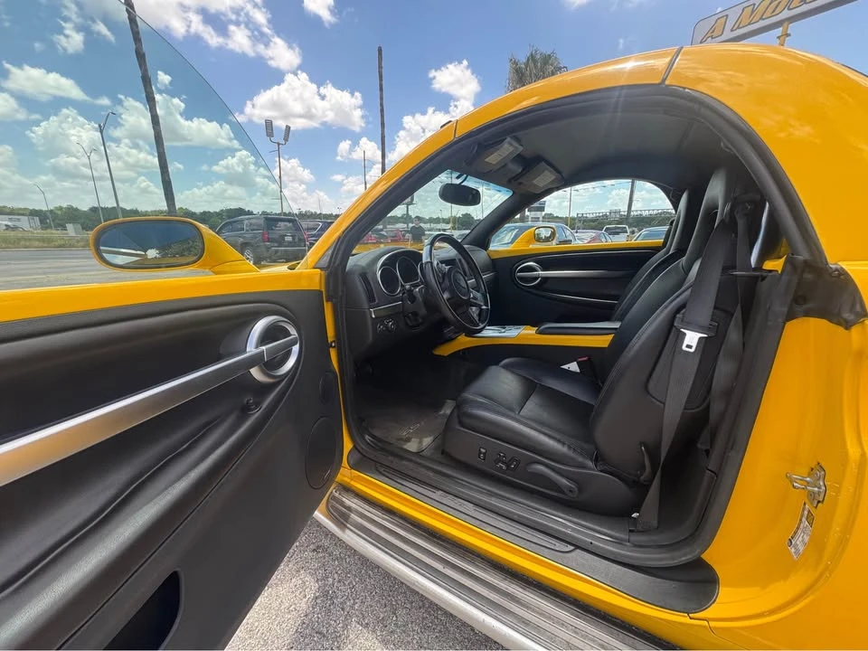 2004 Chevrolet SSR - Image 6 of 12
