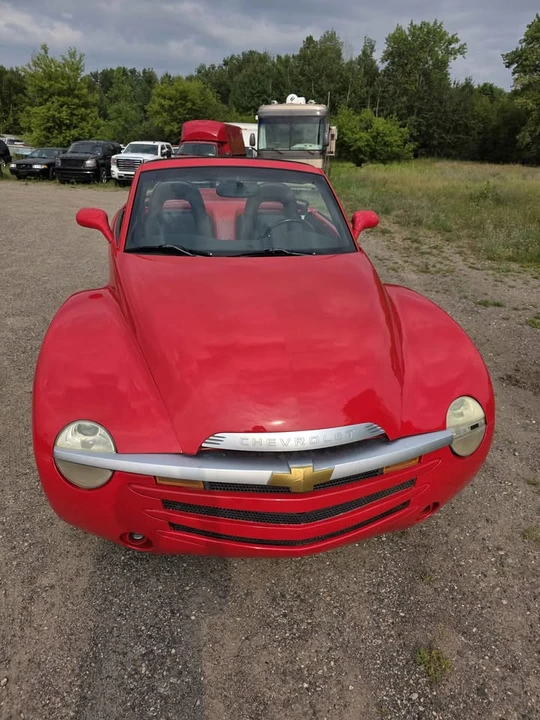 2004 Chevrolet SSR - Image 10 of 14