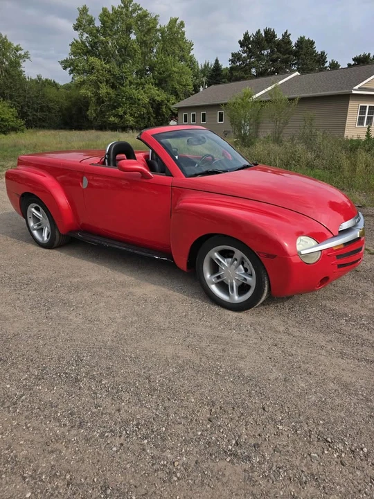 2004 Chevrolet SSR - Image 4 of 14