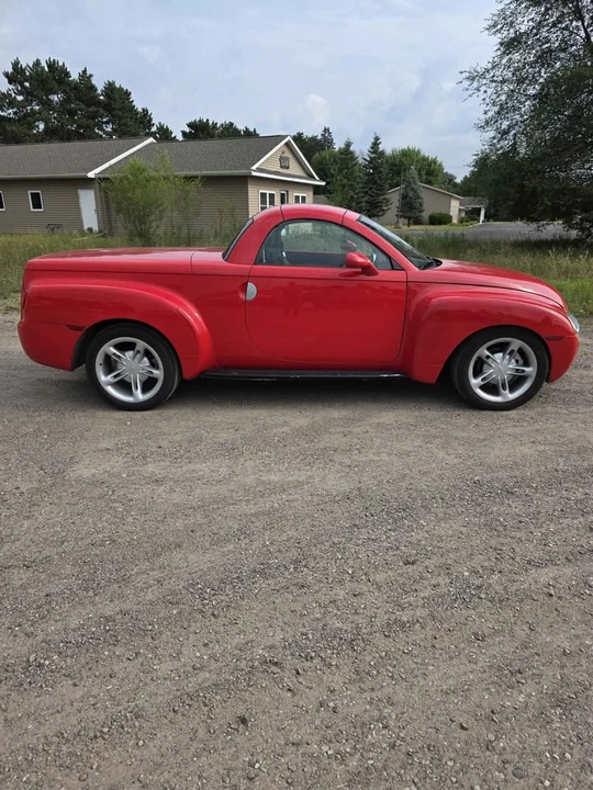 2004 Chevrolet SSR - Image 7 of 14