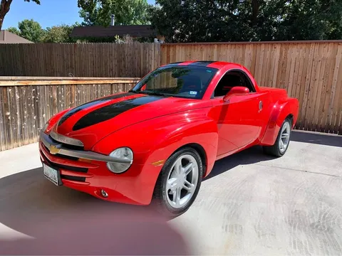 2004 Chevrolet SSR Convertible Pickup 2D