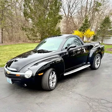 2004 Chevrolet SSR Convertible Pickup 2D
