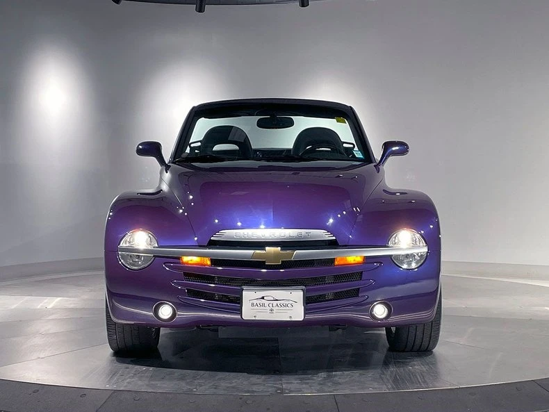 2004 Chevrolet SSR - Image 24 of 31