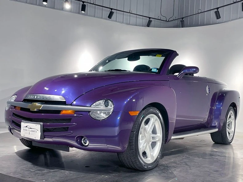 2004 Chevrolet SSR - Image 23 of 31