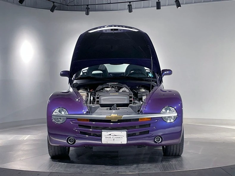 2004 Chevrolet SSR - Image 25 of 31