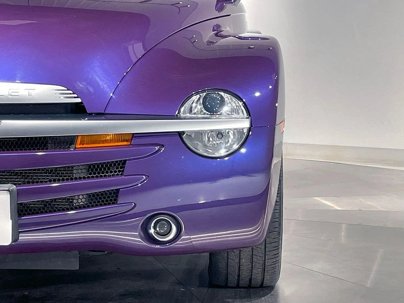 2004 Chevrolet SSR - Image 21 of 31
