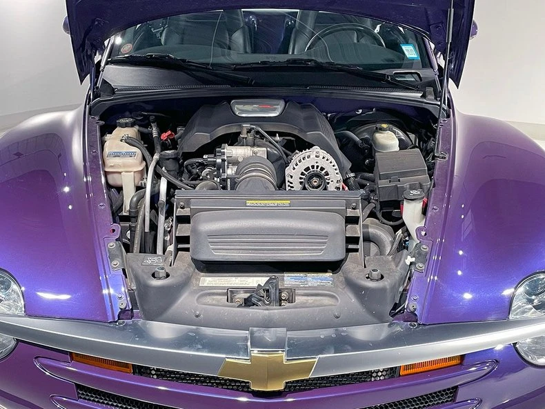 2004 Chevrolet SSR - Image 27 of 31
