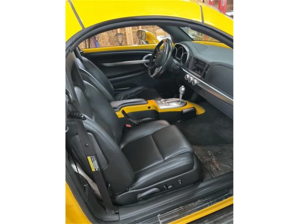 2004 Chevrolet SSR - Image 6 of 9