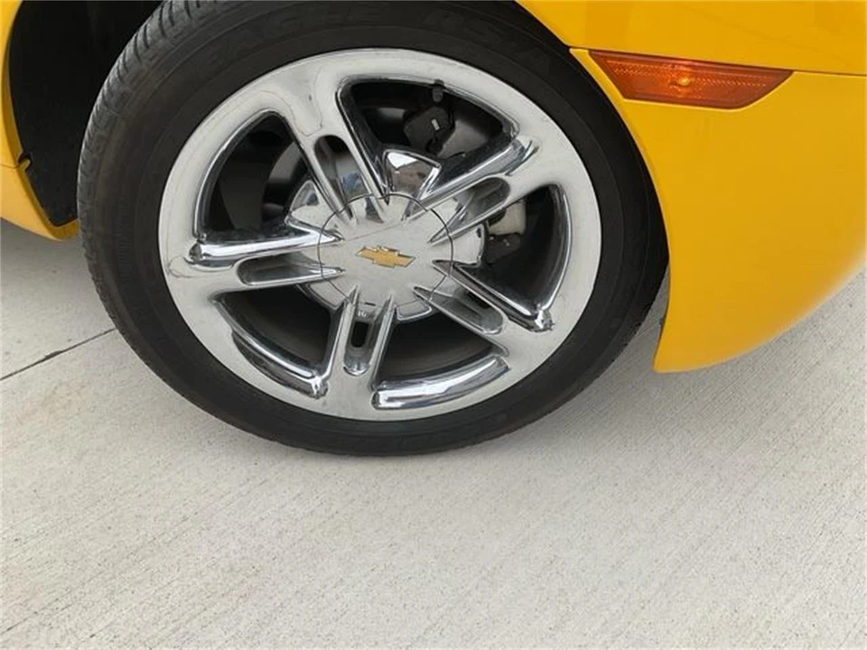 2004 Chevrolet SSR - Image 7 of 9