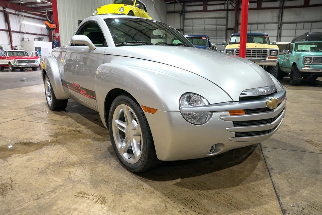 2004 Chevrolet SSR - Image 26 of 31