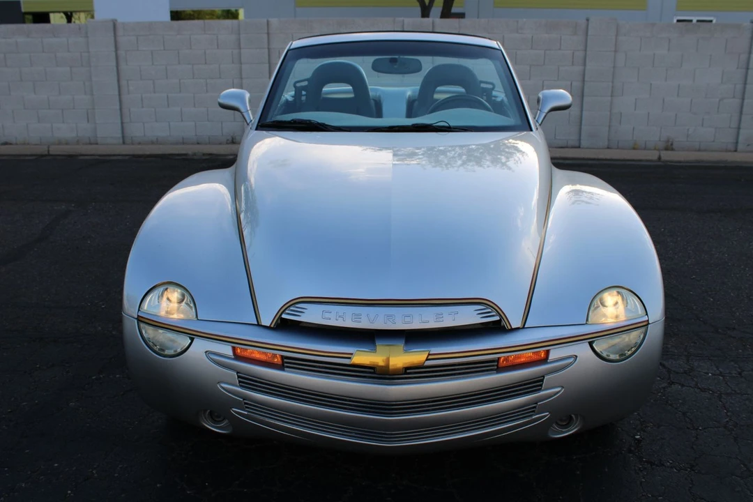 2004 Chevrolet SSR - Image 12 of 31