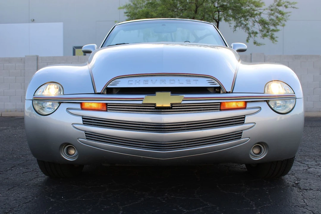 2004 Chevrolet SSR - Image 13 of 31