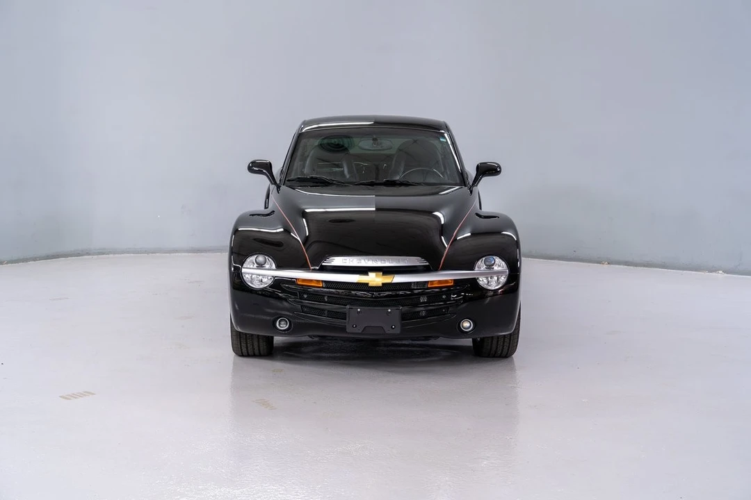 2004 Chevrolet SSR - Image 4 of 28
