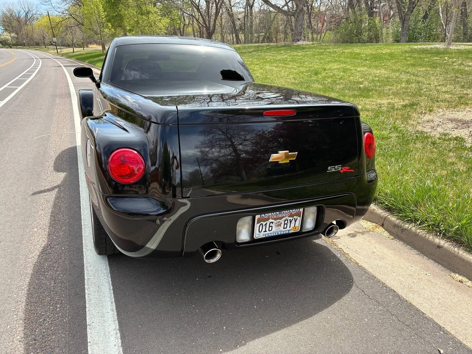 2004 Chevrolet SSR - Image 14 of 31