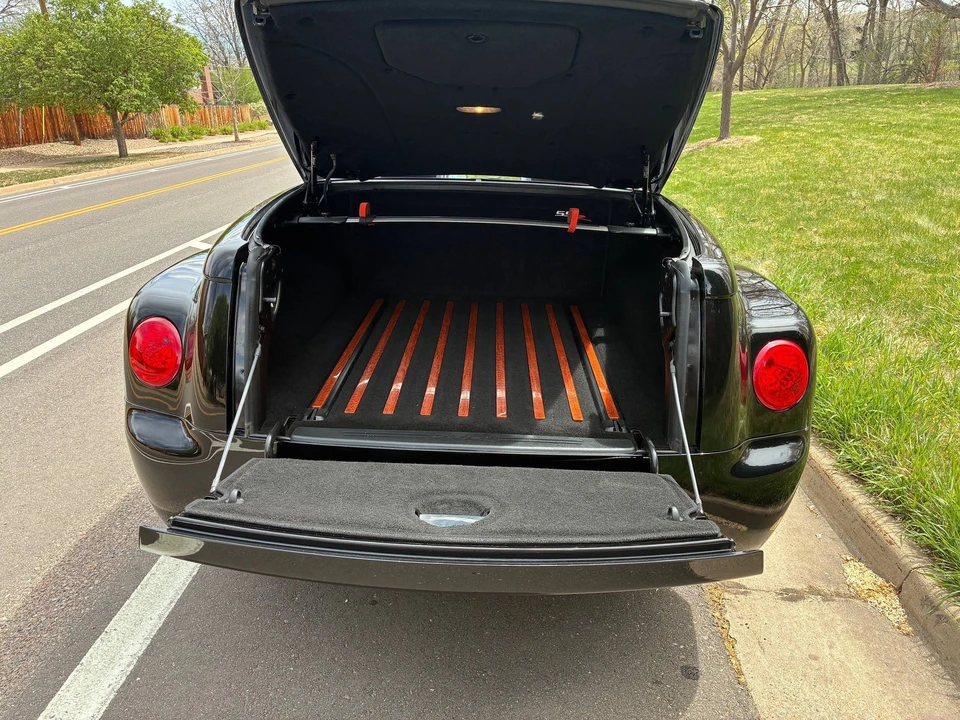 2004 Chevrolet SSR - Image 13 of 31