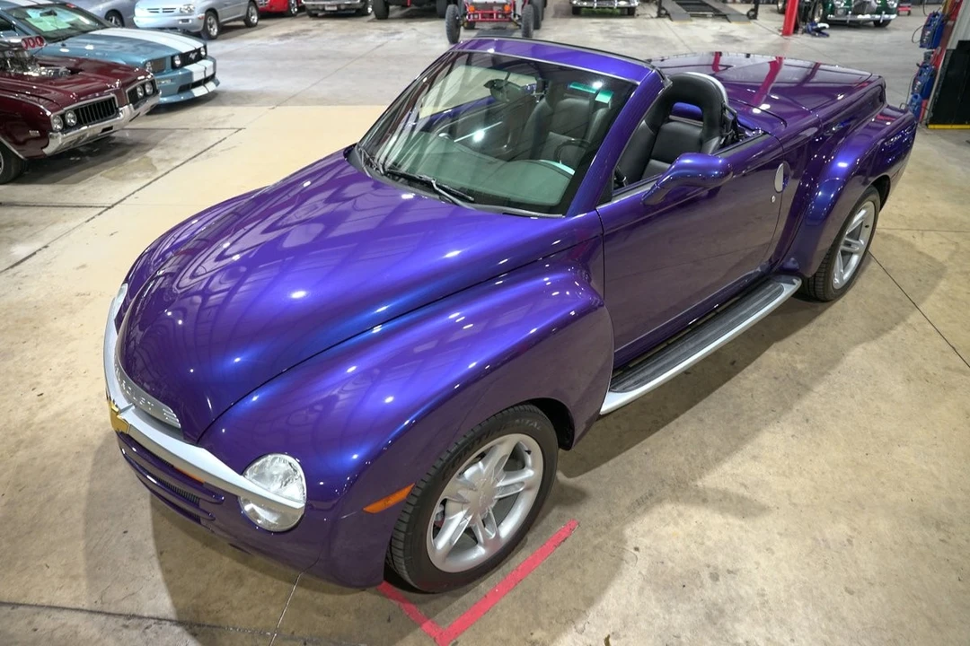 2004 Chevrolet SSR - Image 15 of 21
