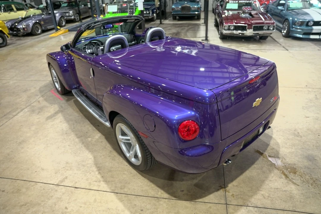 2004 Chevrolet SSR - Image 16 of 21