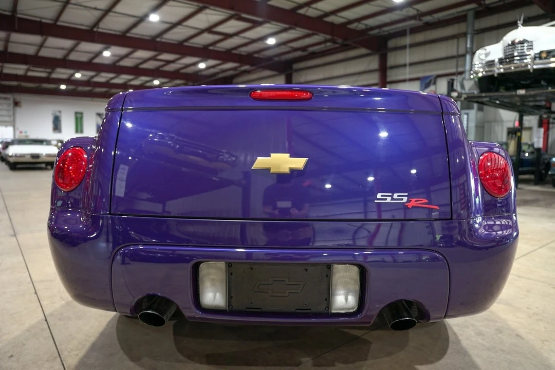 2004 Chevrolet SSR - Image 7 of 21