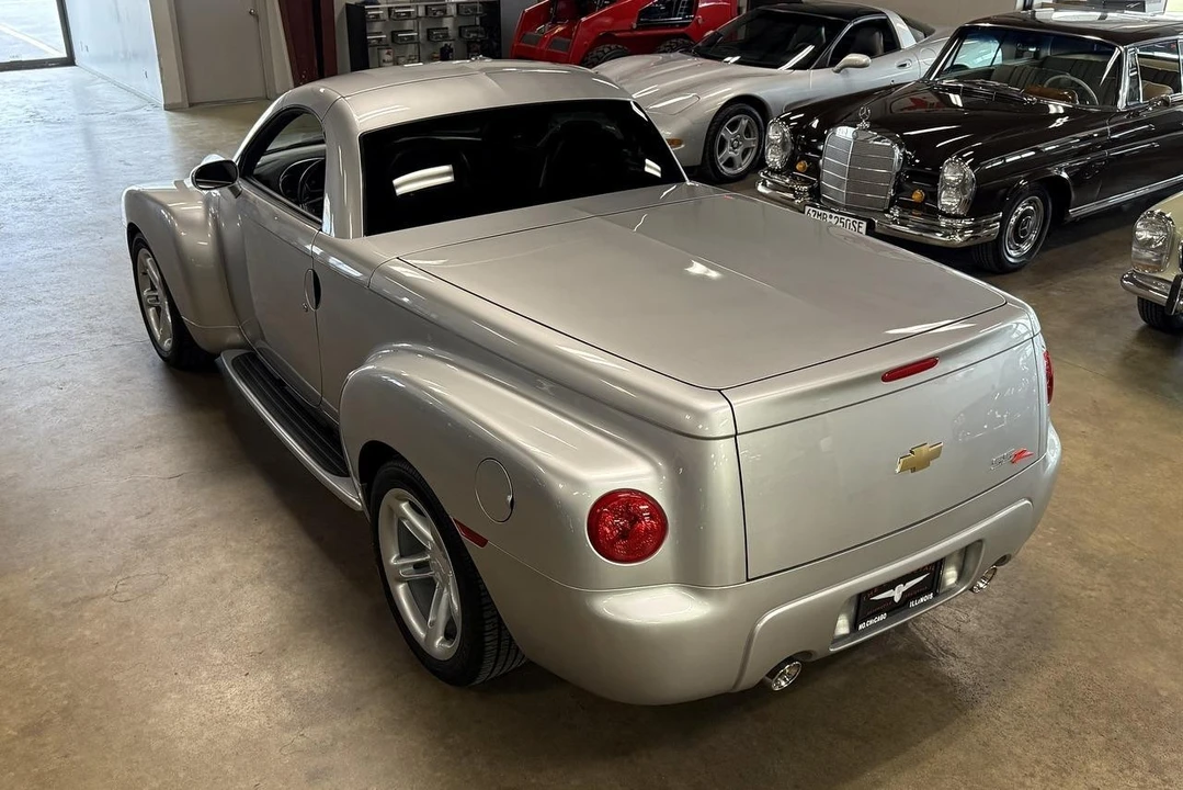 2004 Chevrolet SSR - Image 25 of 31