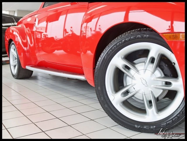 2004 Chevrolet SSR - Image 4 of 12