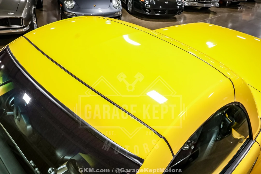 2004 Chevrolet SSR - Image 11 of 31