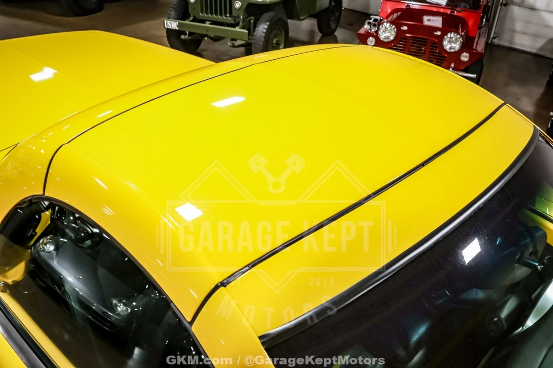 2004 Chevrolet SSR - Image 16 of 31