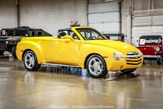 2004 Chevrolet SSR LS