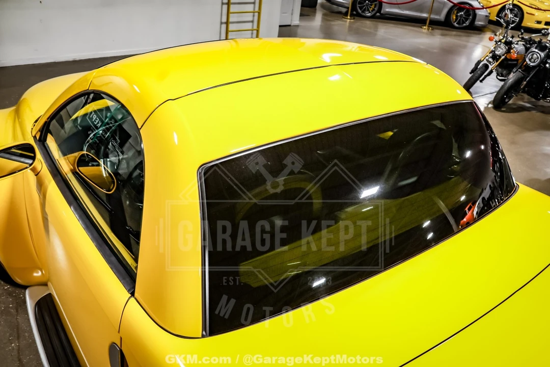 2004 Chevrolet SSR - Image 13 of 31