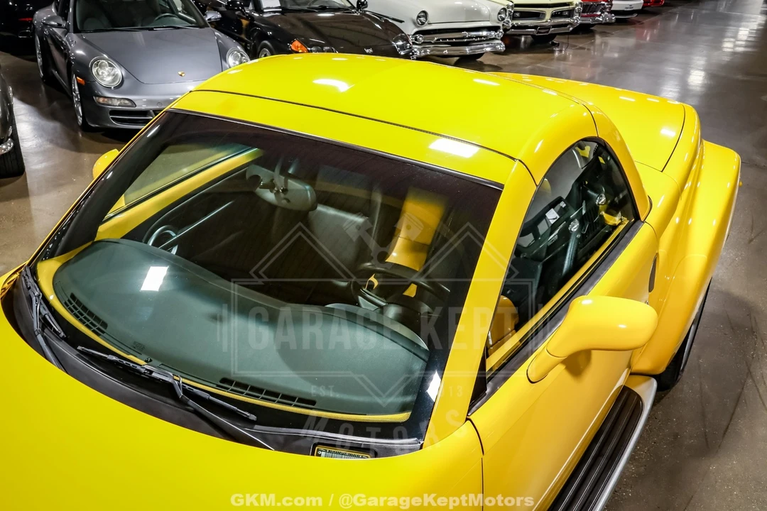 2004 Chevrolet SSR - Image 10 of 31