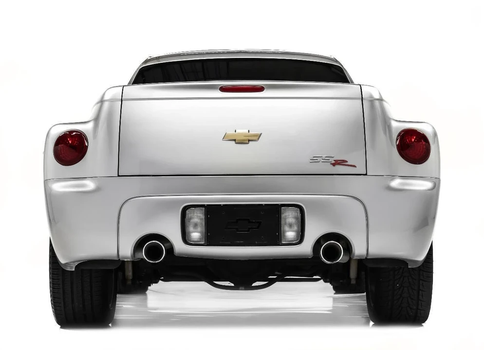 2004 Chevrolet SSR - Image 8 of 12