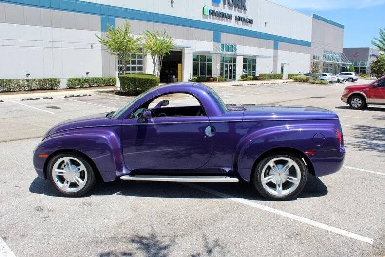 2004 Chevrolet SSR - Image 27 of 31