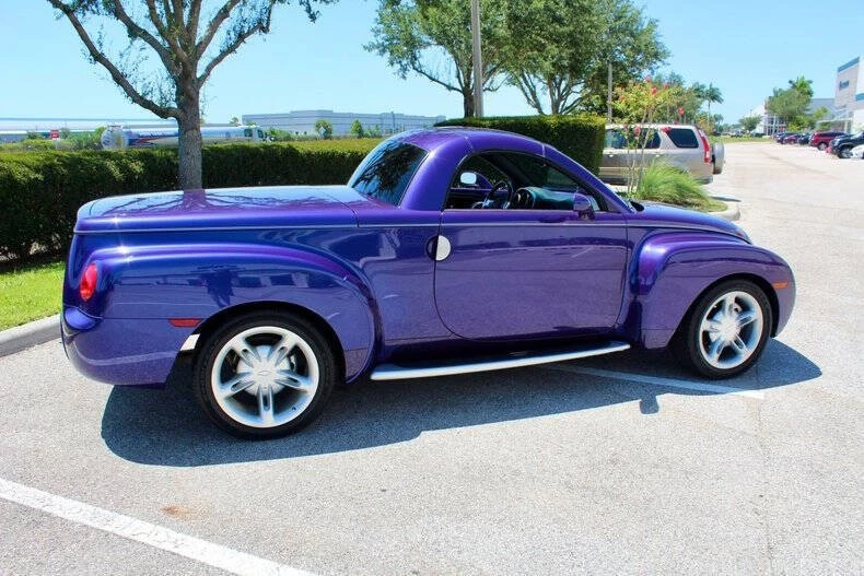 2004 Chevrolet SSR - Image 19 of 31