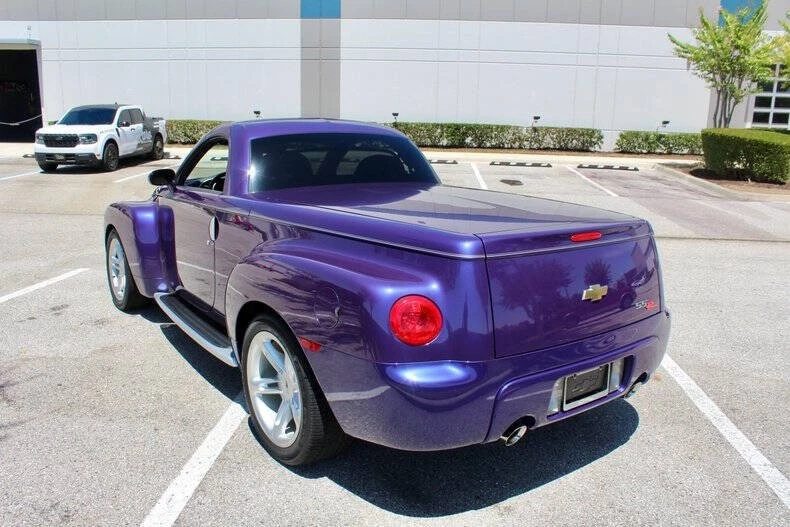 2004 Chevrolet SSR - Image 29 of 31