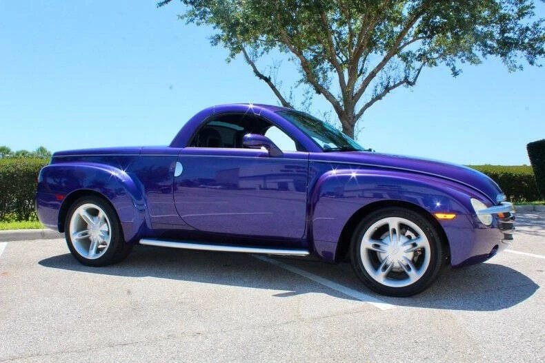 2004 Chevrolet SSR - Image 5 of 31