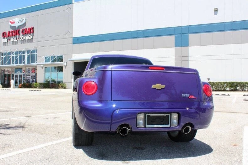 2004 Chevrolet SSR - Image 15 of 31