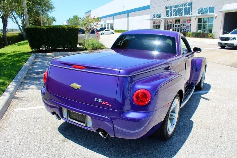2004 Chevrolet SSR - Image 17 of 31