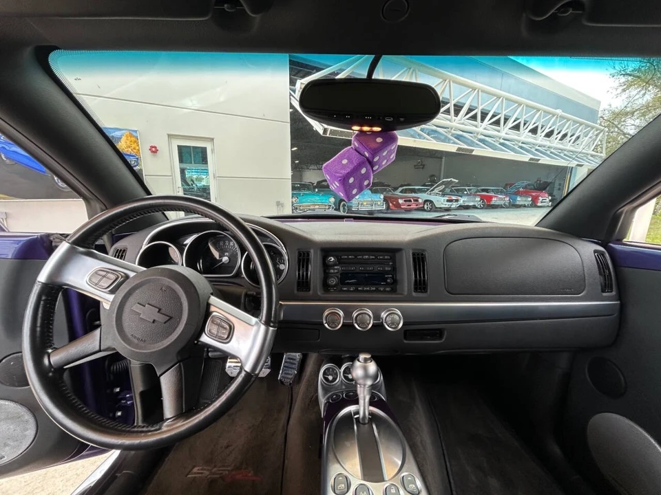 2004 Chevrolet SSR - Image 23 of 31
