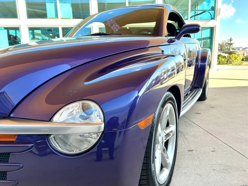 2004 Chevrolet SSR - Image 10 of 12